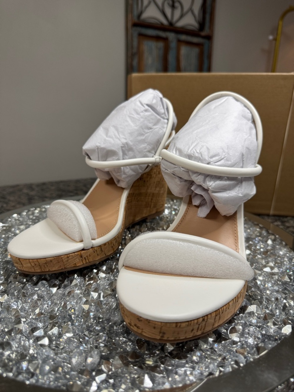 Steve Madden White leather Strappy Cork Wedge Sandals NEW 9.5 - Picture 4 of 13